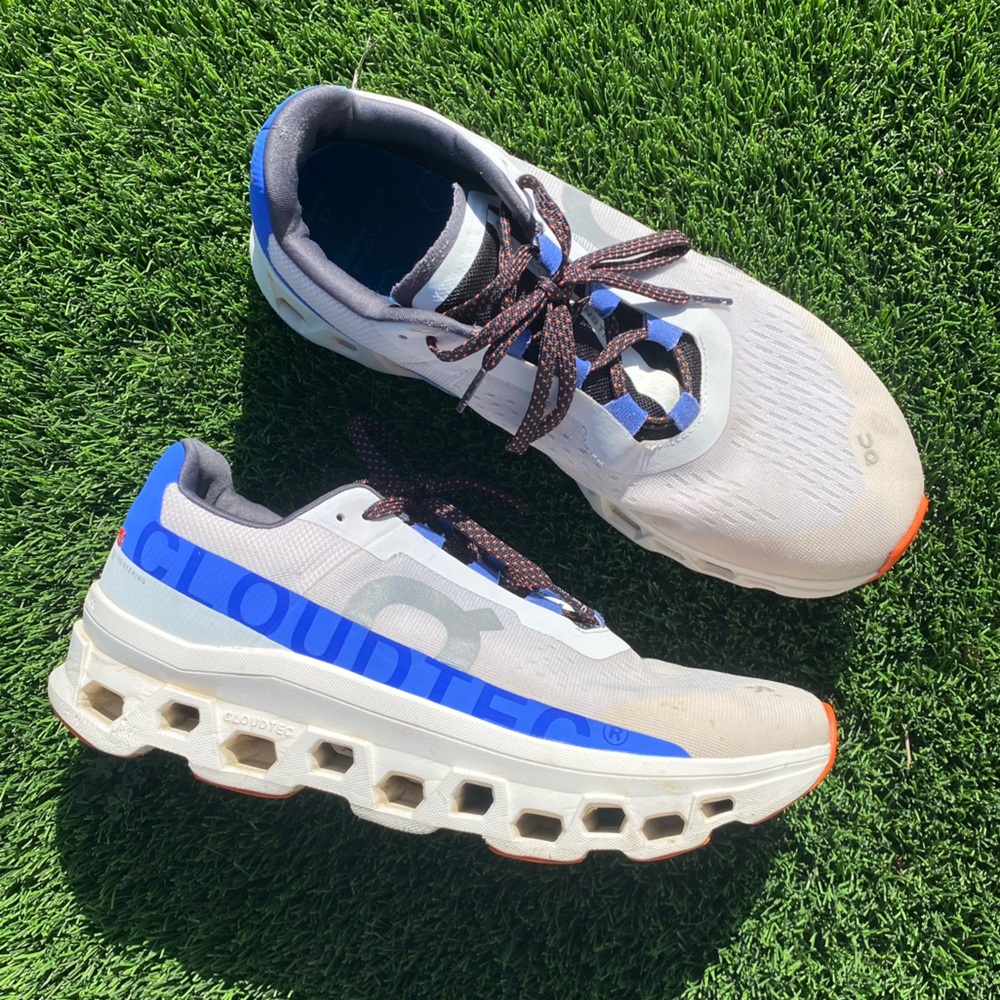 ON Cloudmonster Running Shoes